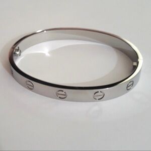 Clip On Love Screw Bangle Bracelet in Silver